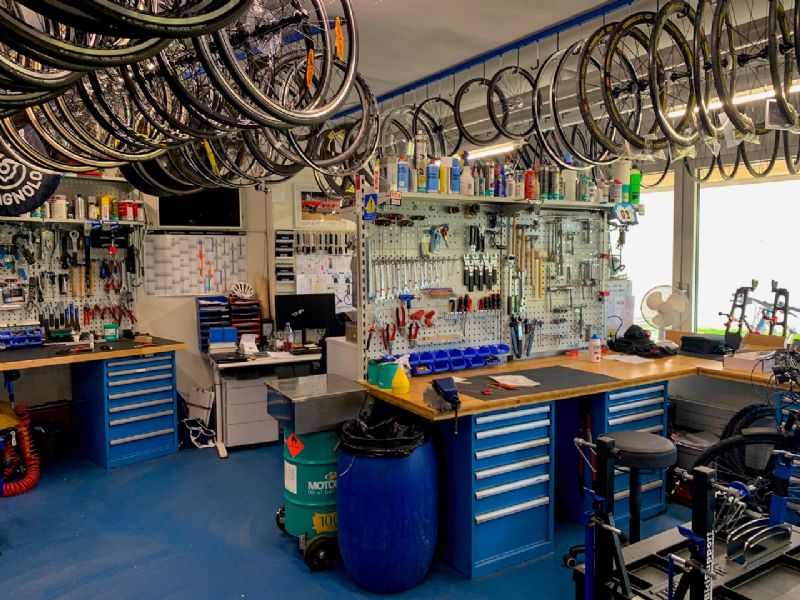 An insight into the Bicycle Mechanic Training Courses  at UCI World Cycling Centre